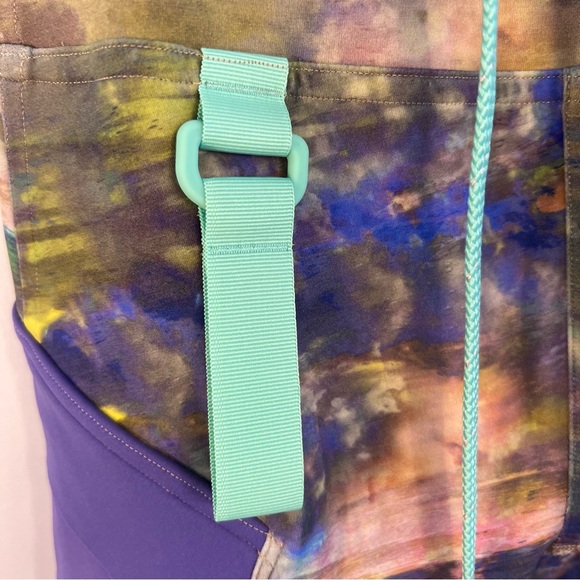 Lululemon Cargo Super-High-Rise Hiking Tight 25" Size 2 ALNM Altered Multi-Color - Picture 4 of 10